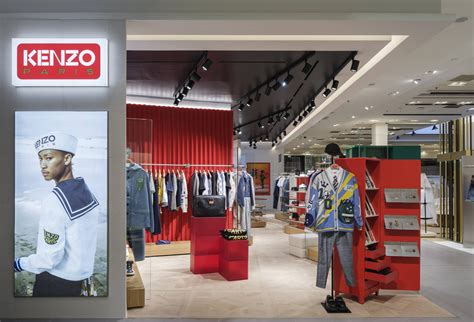 KENZO .